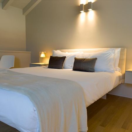 Palazzo Cordigero - Apartments Peschiera del Garda Dış mekan fotoğraf