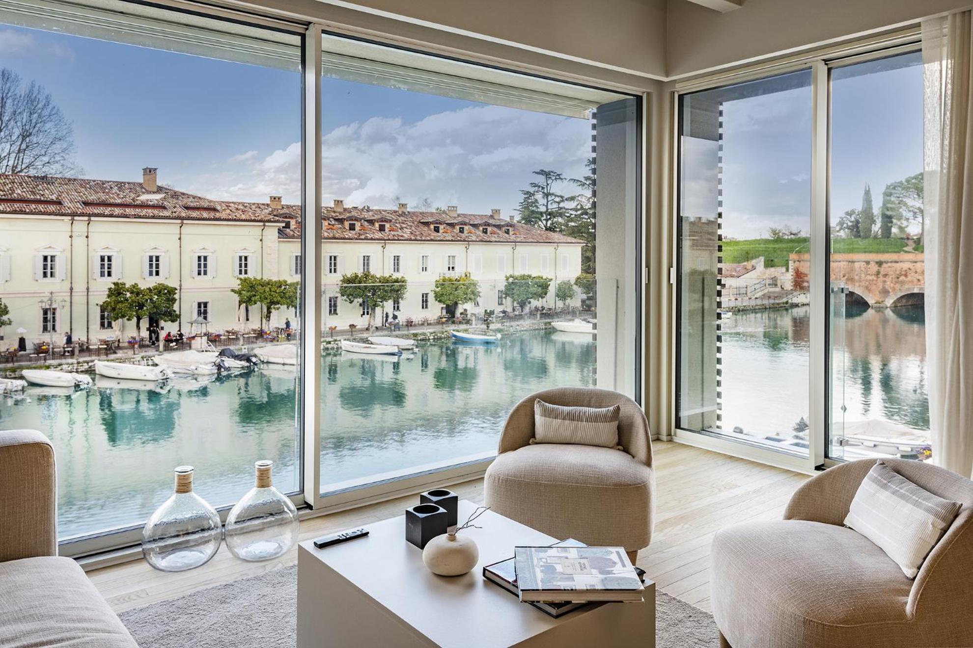 Palazzo Cordigero - Apartments Peschiera del Garda Dış mekan fotoğraf