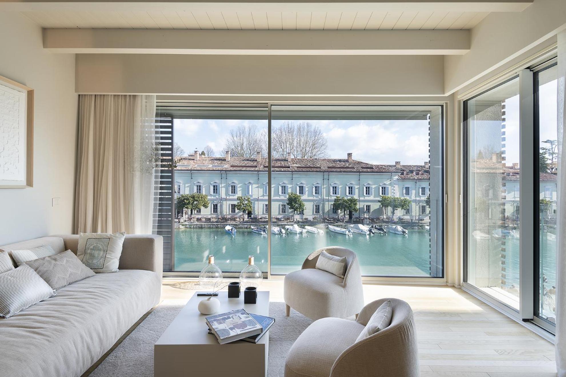 Palazzo Cordigero - Apartments Peschiera del Garda Dış mekan fotoğraf