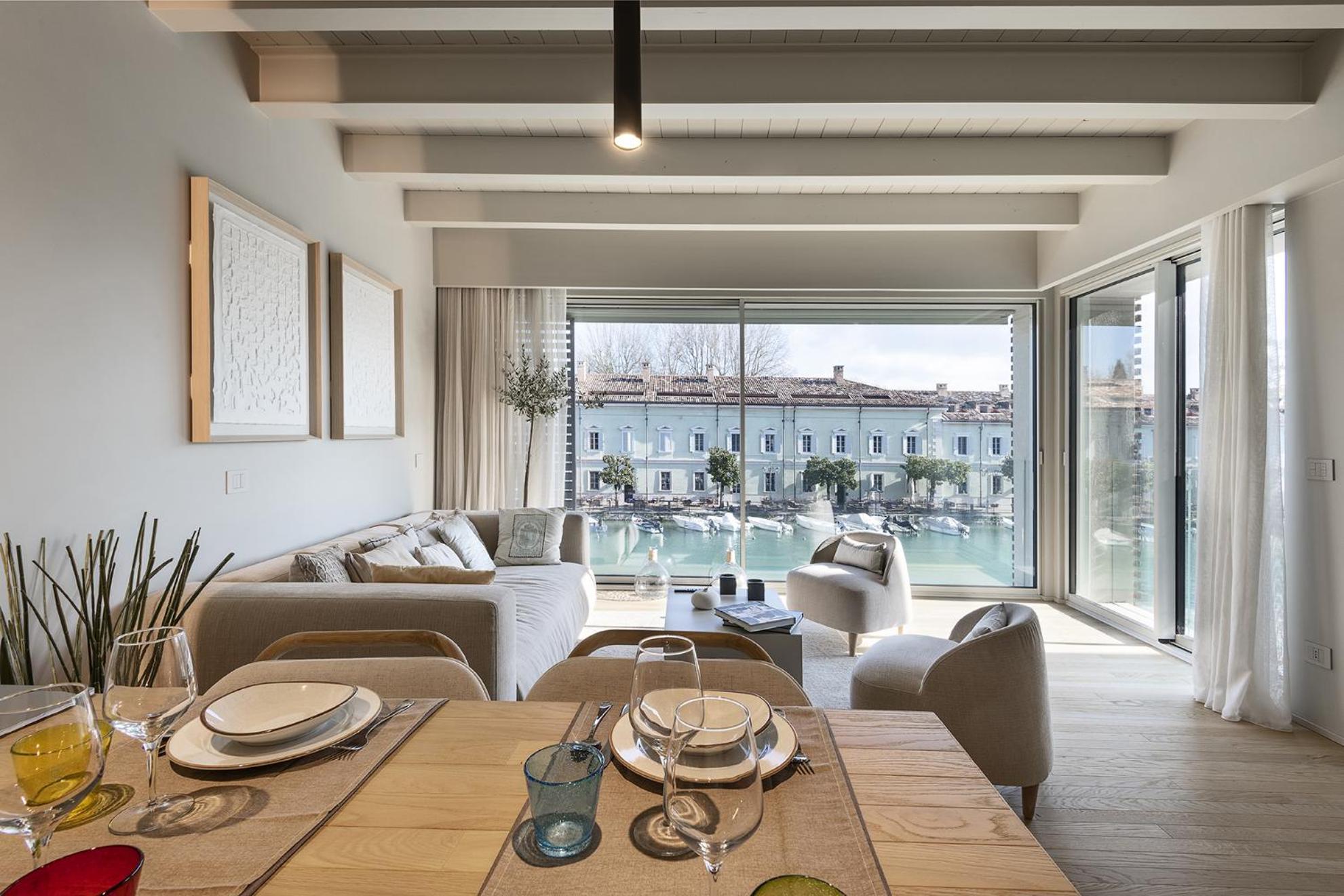 Palazzo Cordigero - Apartments Peschiera del Garda Dış mekan fotoğraf